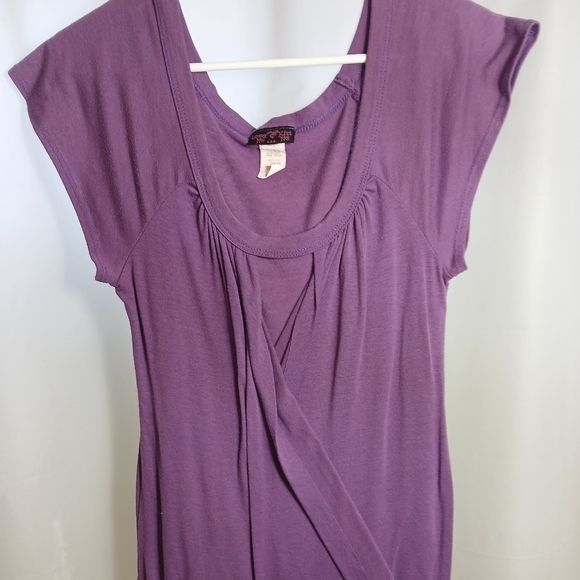 (#330) Woman's Love Me Kiss Me Purple Wrap Over Front Top Size Small - Picture 1 of 16